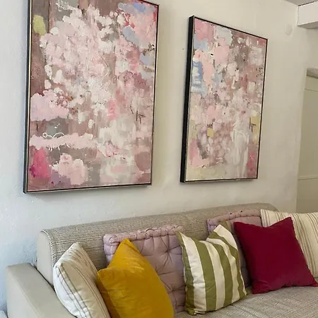 Bianco Rosa 로비니