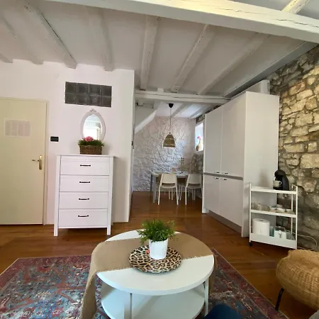 아파트 Bianco Rosa *